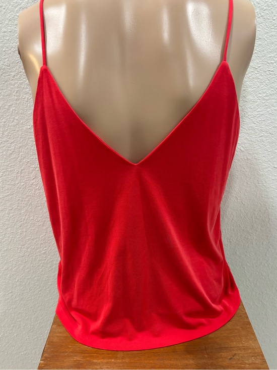 Source Unknown Tops - Source Unknown Salmon Red V-Back Spaghetti Strap Camisole Sz L